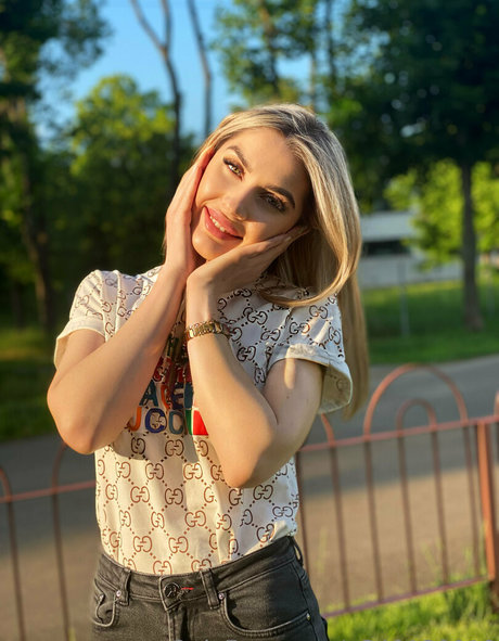 elie fairy xxx freie galerie