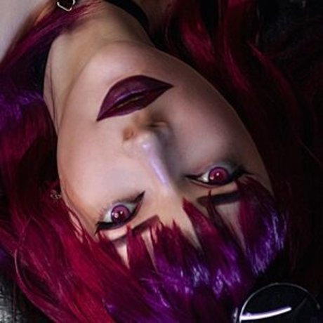 Yana Lerman nackt pornostar bild