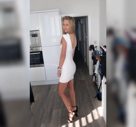 Nelly Korda sexy kunst foto