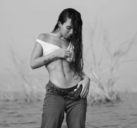 Roni Bahbut heiße sexy galerie