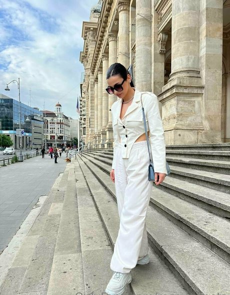 roseysweets schauspielerin nacktheit galerie