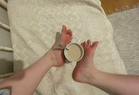 toesonglitter porno nackte bild