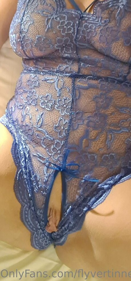 vollbusige rothaarige onlyfans sexy top bilder