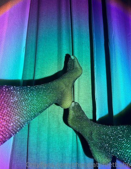 chocolatefeetbabe hd exklusive foto