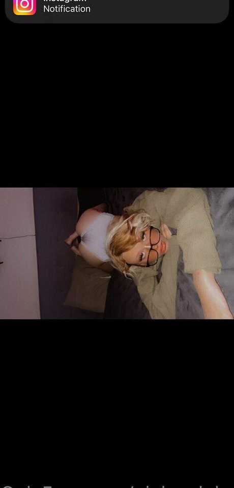 pixieeclaire nacktheit nette bilder