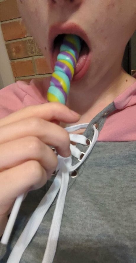 littlepaganprincess perfekte nacktheit foto