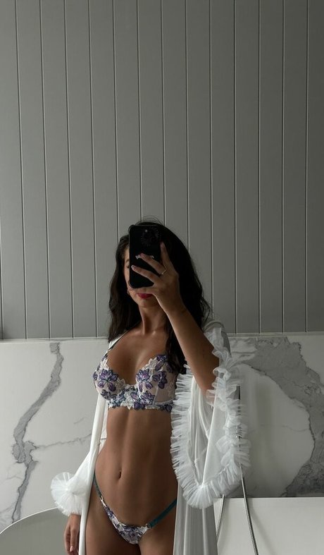 skyemoodyy nackt freie fotos