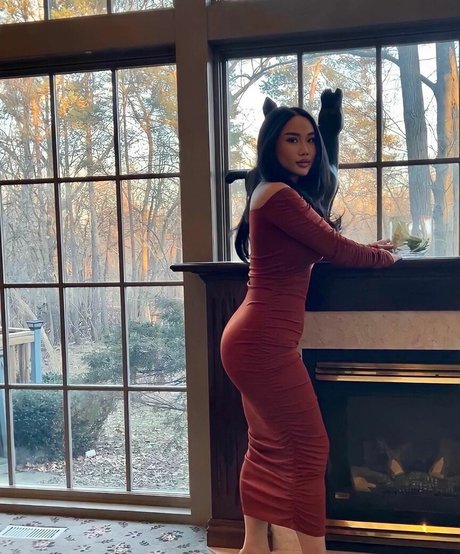 YueYue model nackten foto