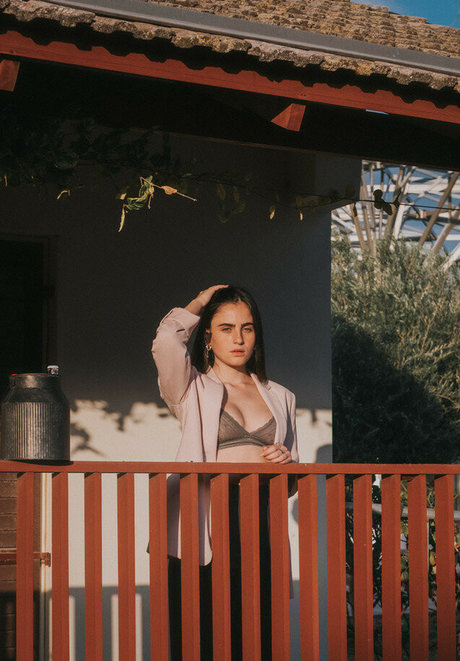 Noy Malkin erwachsene top foto