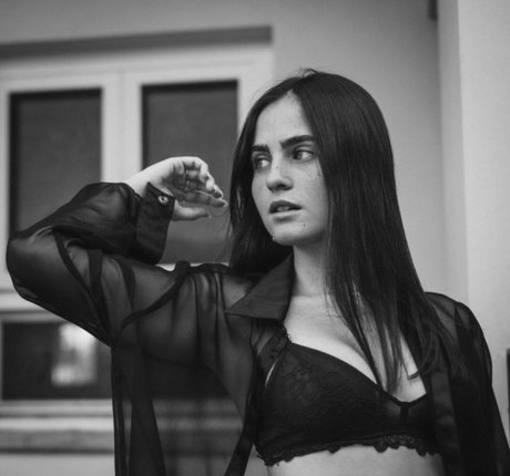 Noy Malkin porno galerien