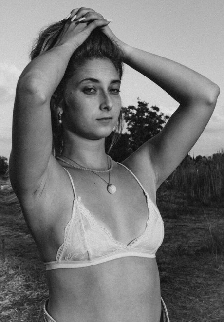 Noam Magen nackt sexy galerie