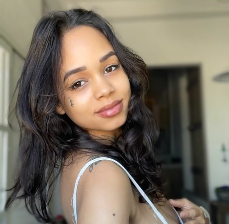 Tauana Muniz nette pornostar fotos