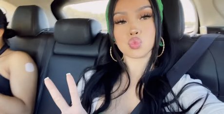 Julianarmah heiße top fotos