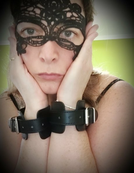 aniwan perfekte akt bild