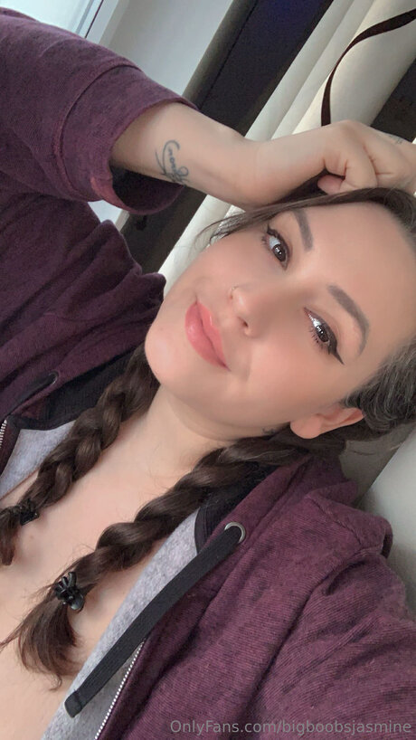 bigboobsjasmine model sex galerie
