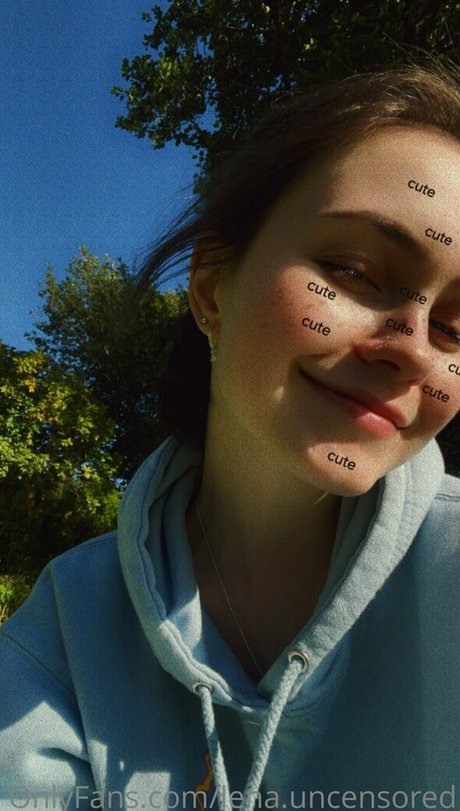 lena uncensored pornostar sexy bild