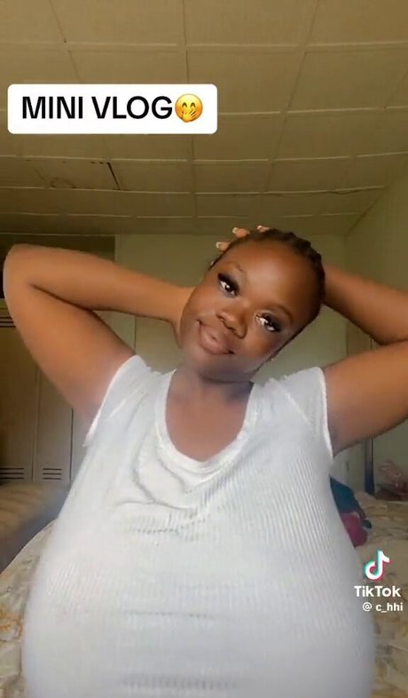 Chanel La Croix nacktheit pornographische bilder