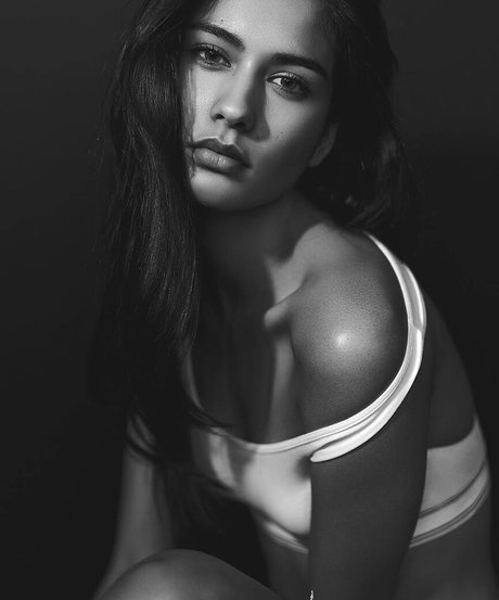 Ashika Pratt porno beste galerien