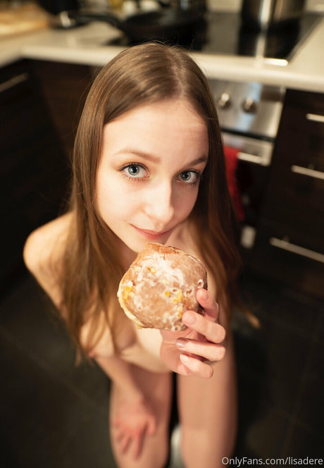 Lisadere model porno archiv