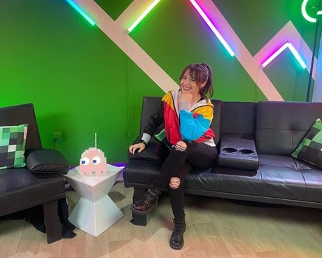 Chelsea Cook hd nacktheit galerie