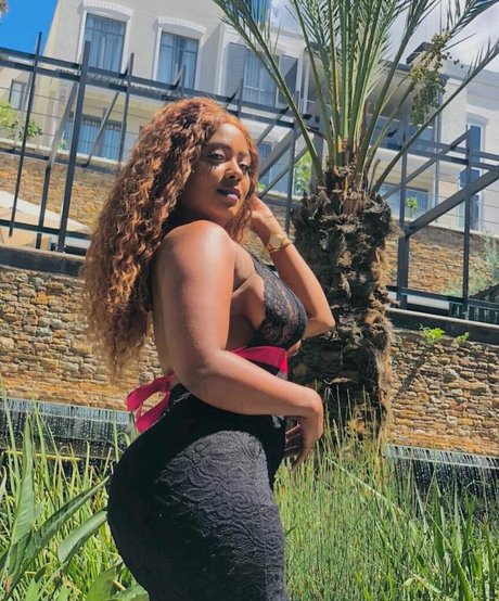 Bella Batista schauspielerin hd fotos