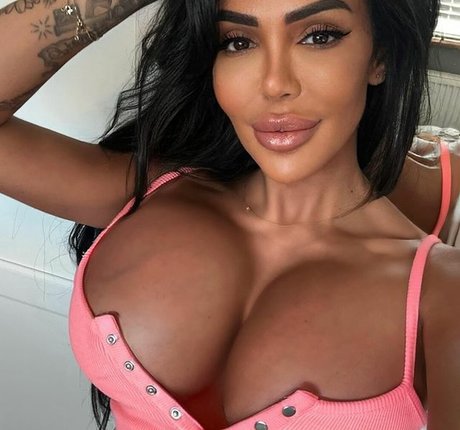 Holly James erwachsene nacktheit bild