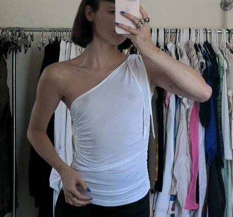 Courtney Mawhorr schauspielerin freie bild