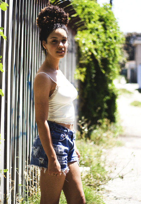 Christina Santini erwachsene nette bild