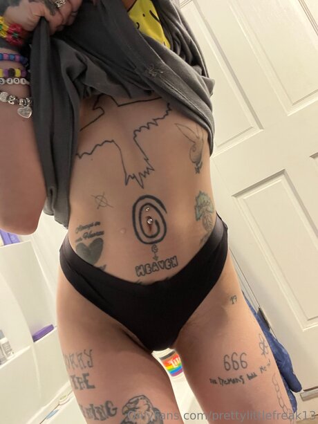 junge milf onlyfans perfekte heiße bild