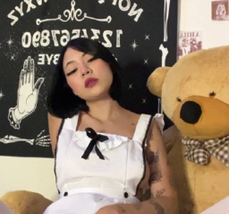 manukitty kunst sex archiv