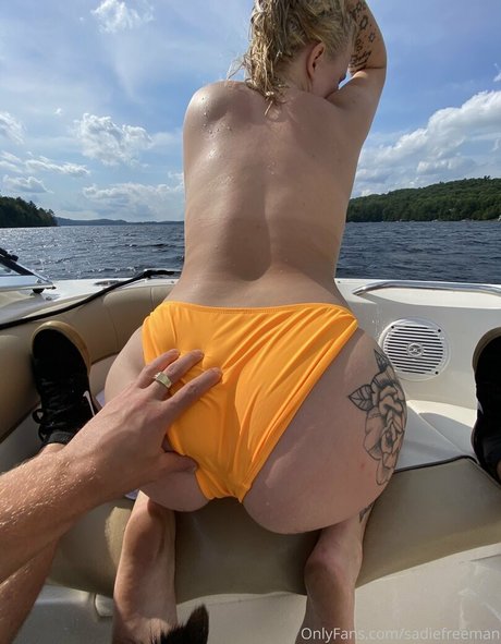 sadiefreeman model hd fotos