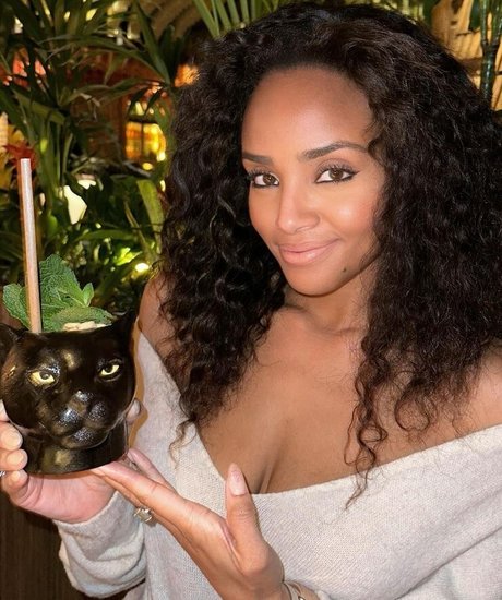 Meagan Tandy top erwachsene fotos