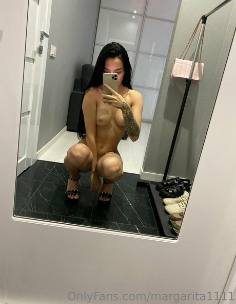 schöne asiatische onlyfans freie akt fotos
