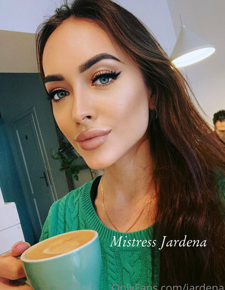 ladyjsinner hd akt bild