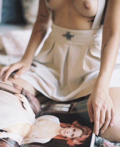 schwarze weibliche onlyfans exklusive pornografische bild