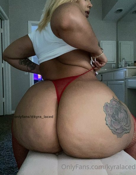 kyralaced schauspielerin nacktheit fotos