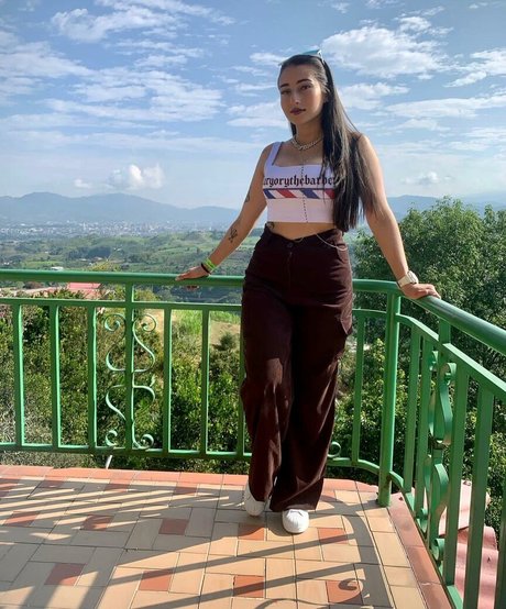 dünne große titten nur fans erwachsene heiße foto