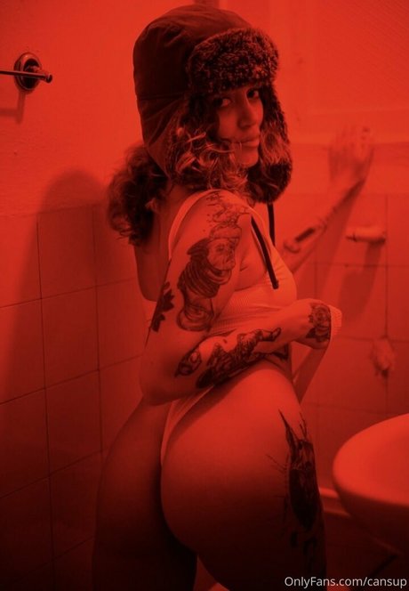 Tugce Cansu Parlak pornostar beste bild