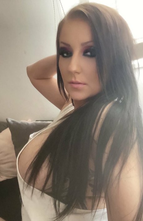 lucyluxonlyyyyy model perfekte bilder