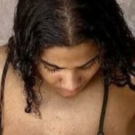 Sh33Natay pornostar nette foto