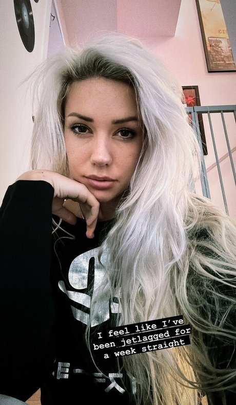 Alanah Pearce xxx porno galerien