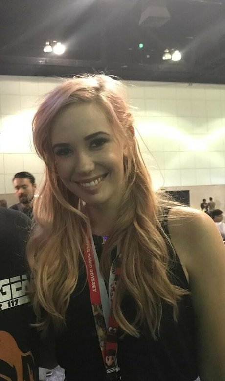 Alanah Pearce schöne top bild