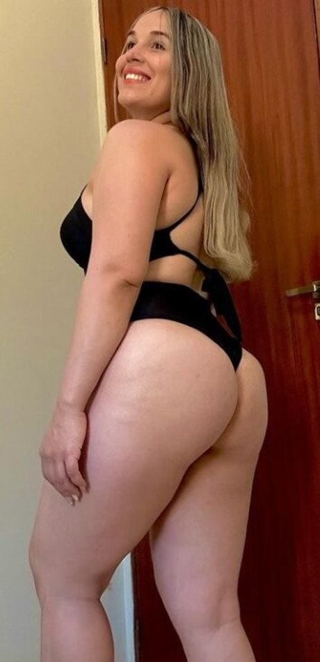 Luana Lua schöne perfekte galerien