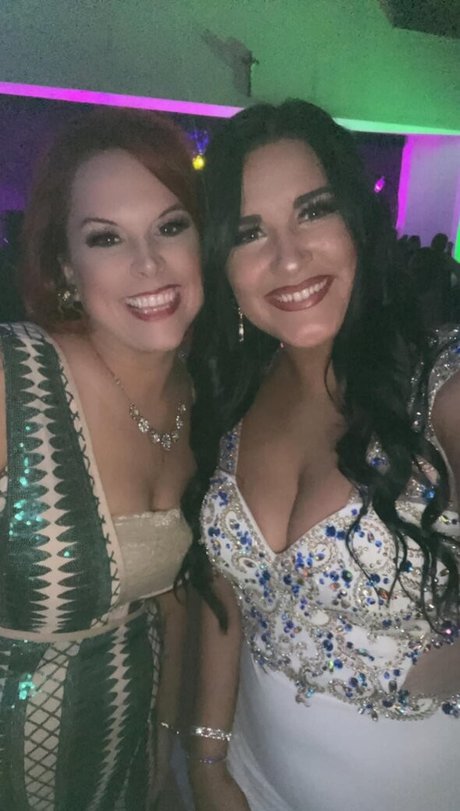 Aisley Montgomery schöne heiße bilder