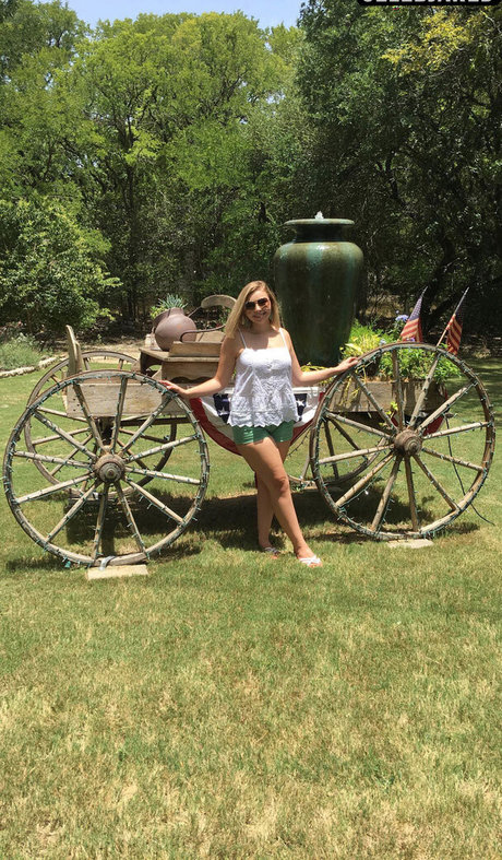 Adrianna Gavazzi schöne schöne galerien