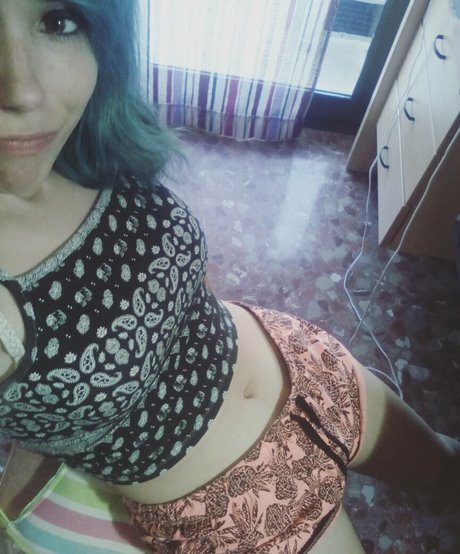 elyshuri schöne pornostar bild