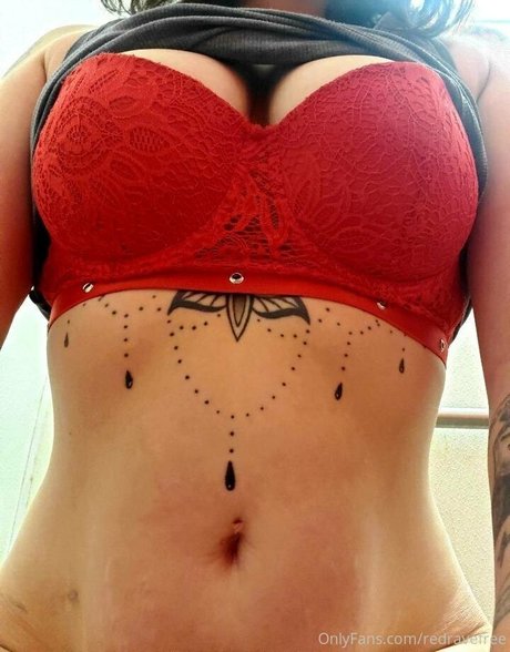 redravefree erotische nackte foto