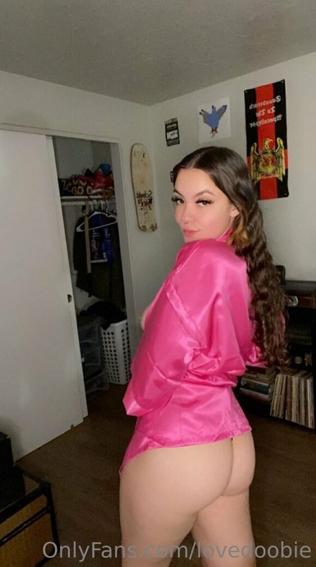 Lovedoobie666 model foto