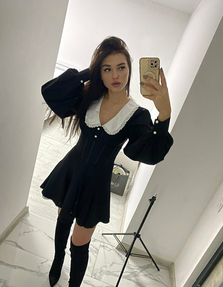 milana diamond top erotische foto