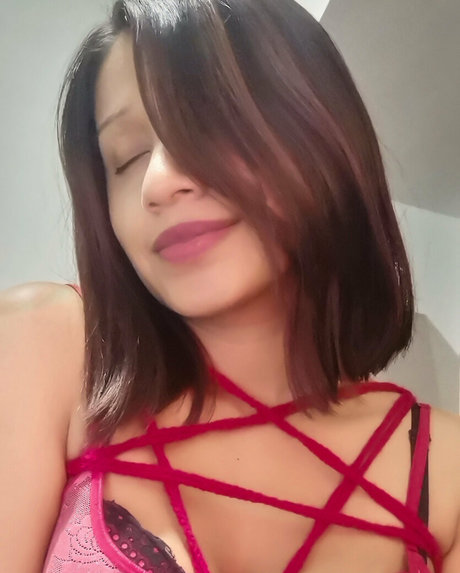 agathayuefree model kunst bilder